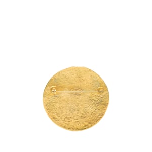 Broche redondo de oro laminado Cc de segunda mano
