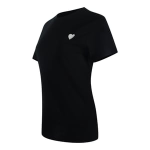 Camiseta Negra Con Logo De Corazón Blanco Pequeño De Love Moschino