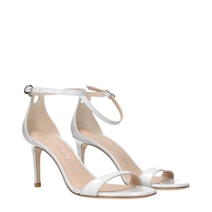 Sandalias de tacón stiletto de cuero blanco Stuart Weitzman