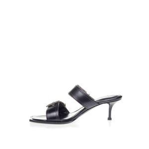 Sandalias de tacón stiletto de cuero negro Alexander McQueen