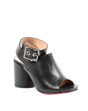 Sandalias de Cuero con Hebilla de Tacón Medio