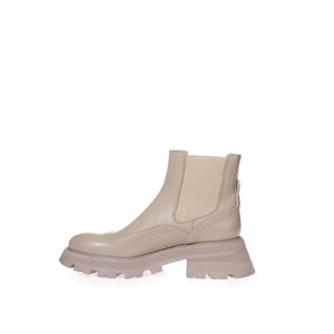 Botas Chelsea de cuero beige Alexander McQueen
