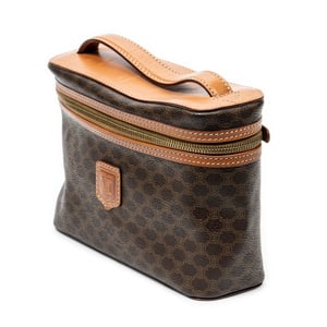 Celine Top Handle Toiletry Pouch  en null Oro