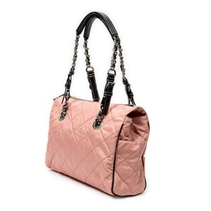 Prada Chain Zip Tote  en  rosa Lienzo