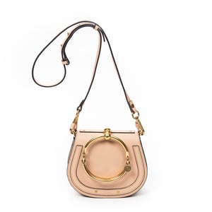 Chloé Small Nile Bracelet Bag  en  rosa Cuero de ternero