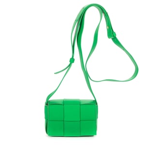 Bottega Veneta Micro Candy Cassette Crossbody Micro en  verde Cuero de ternero