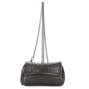 Bottega Veneta Olimpia Roma Crossbody  en  negro Cuero de becerro
