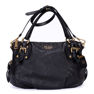 Prada Satchel 2-Way Bag  en  negro Cuero de becerro
