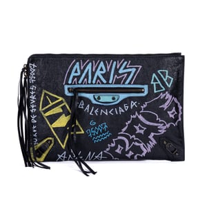 Balenciaga Graffiti Clutch  en  negro Cuero de becerro
