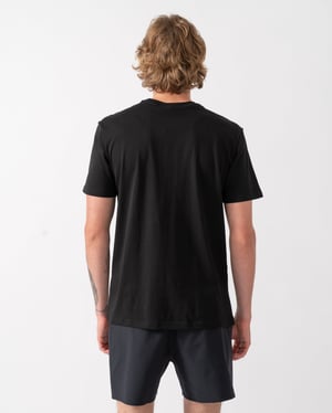 Camiseta de manga corta con detalle de logo en negro