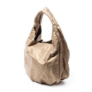 Loewe Viento Hobo  en  oro Cuero de ternero