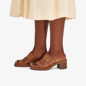 Jaylan Dusk Tan Leather Sandalias
