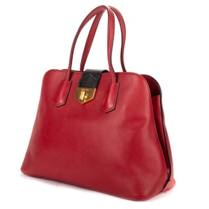 Prada Double Convertible Turnlock Top Handle  en  Red Cuero de ternero