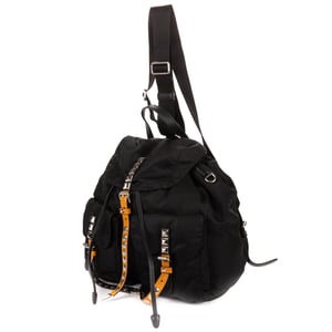 Prada Double Pockets Studded Backpack  en  negro Lienzo
