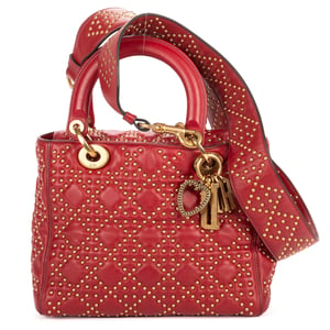 Dior Medium Studded Lady Dior Flap Medium en  Red Cuero de ternero