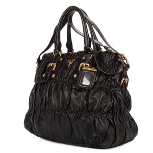 Prada Medium Gaufre Tote Medium en  negro Cuero de ternero