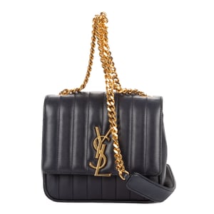 Yves Saint Laurent Vicky Chain Flap Crossbody  en  negro Cuero de ternero