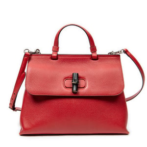 Gucci Medium Bamboo Daily Top Handle  en  Red Cuero de ternero
