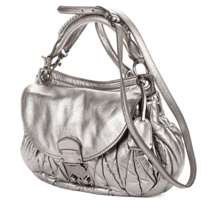Miu Miu Hobo Crossbody  en  gris Cuero de ternero