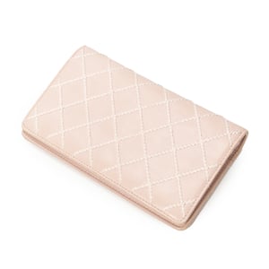 Chanel CC Wild Stitch L Yen Wallet  en  rosa Cuero de ternero