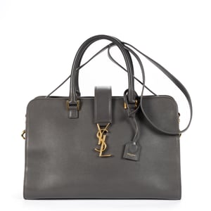 Yves Saint Laurent Medium Classic Y Cabas Medium en  gris Cuero de ternero