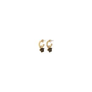 Pendientes con Encanto de Medusa en Tono Dorado