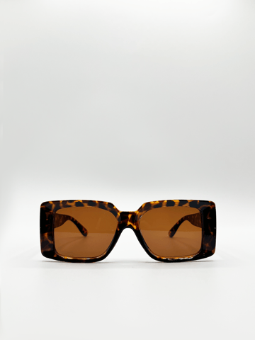 Oversized Square Frame in Tortoiseshell