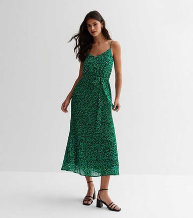 Vestido midi plisado con estampado animal