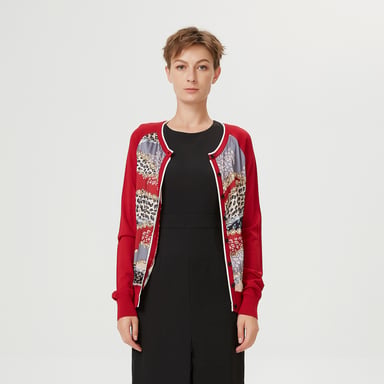 Cardigan printed in front