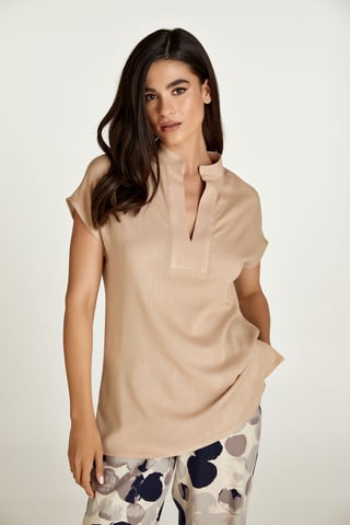 Blusa sin mangas estilo lino beige
