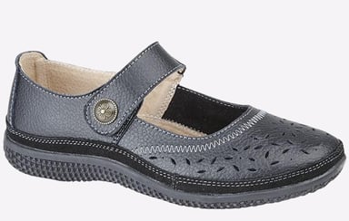 Boulevard Ontario Perforated Bar Leather Womens