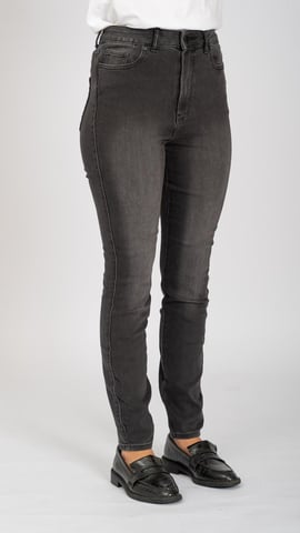 Jeans delgados de rendimiento