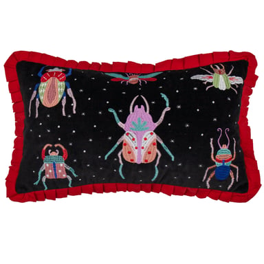 Funda de Cojín de Terciopelo Bordada con Escarabajos Oscuros Wylder