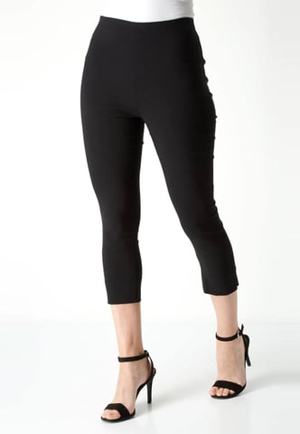 Pantalones elásticos cortos para mujer de M&CO en negro