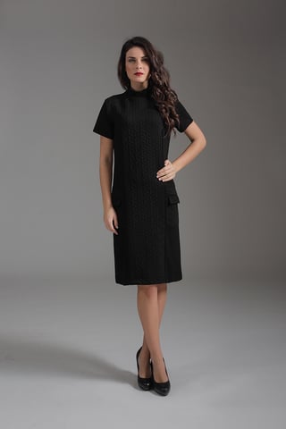 Vestido de cuello alto recto"