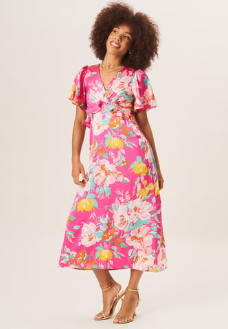 Vestido midi con mangas de ángel y estampado floral