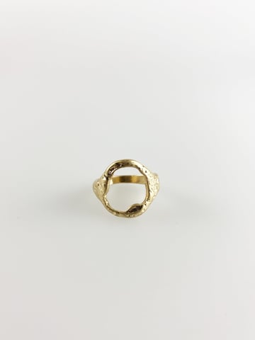 CUT OUT SIGNET RING