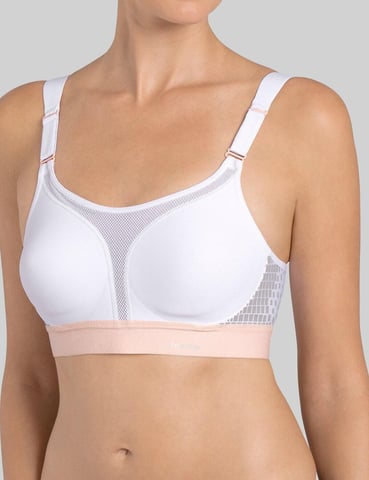 10163839 Triumph Triaction Extreme Lite Sports Bra