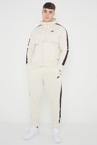 Nike Chándal color crema Tribute Poly