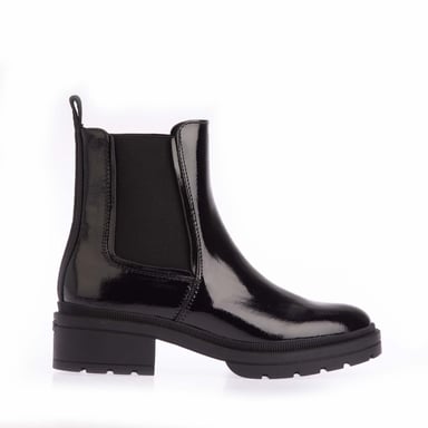 Women's Rocket Dog Iggie Patent Chelsea Boots in Black