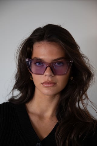 Oversized Cateye sunglasses in Purple