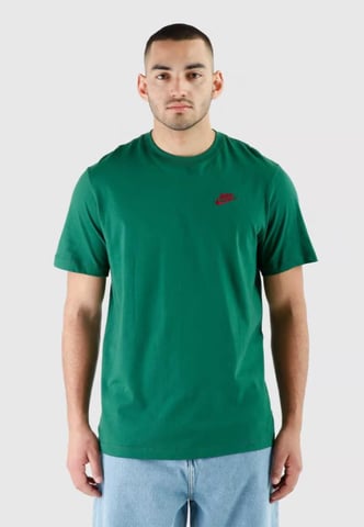 Camiseta Nike Sportswear Club Verde para Hombre