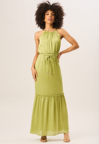 Vestido largo con cuello halter