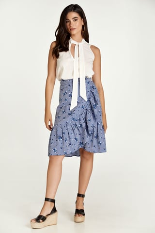 Falda con volantes y estampado floral