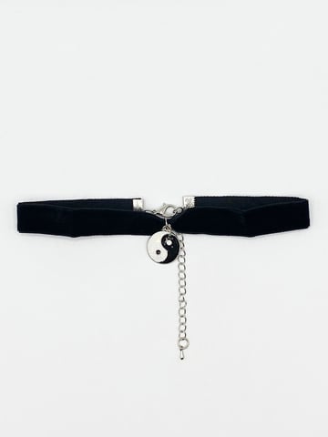 Black Faux Velvet Choker Necklace with Ying Yang Charm