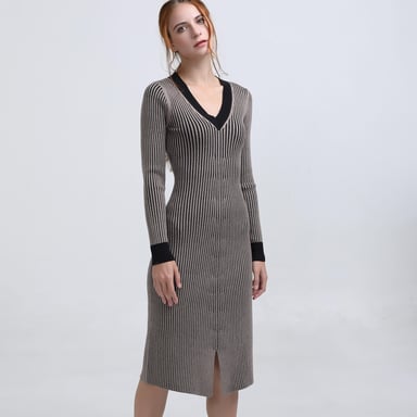 Bi-color V-neck dress