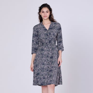 Minimalist printed tea dress and 3/4 sleeves