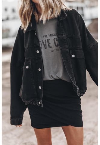 Chaqueta de denim con solapas y bolsillos de botón de metal negro 