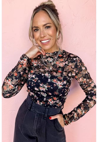 Top de Manga Larga Sheer de Red Floral Negra