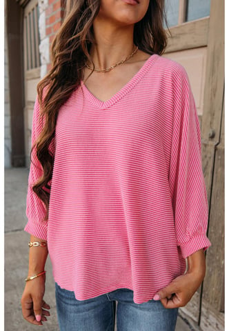 Top de Cuello en V con Mangas de Pulsera y Estampado de Rayas Rosadas de Fresa